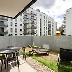Lejlighedshotel Angielska Grobla Center & Marina By Downtown 3*